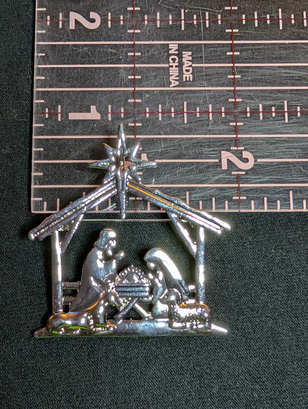 Silver Nativity Scene Brooch Pin - Holiday